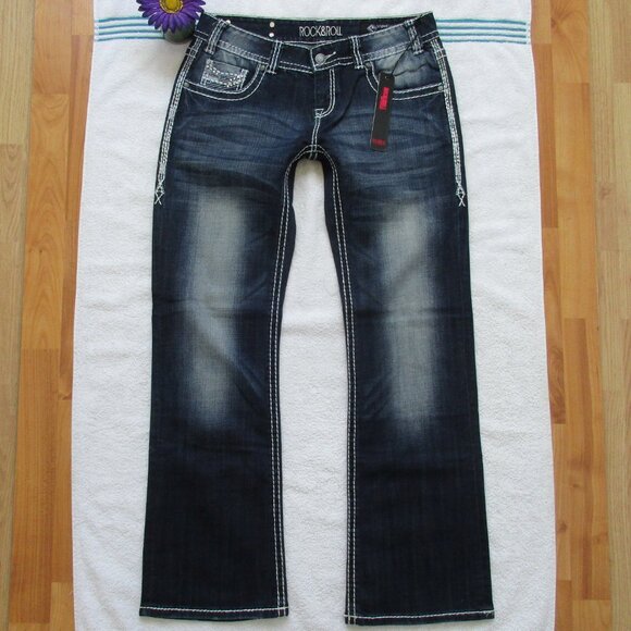 New ROCK & ROLL Cowgirl Jeans Size 30x32 Embellished Boot Cut Denim - Picture 7 of 14